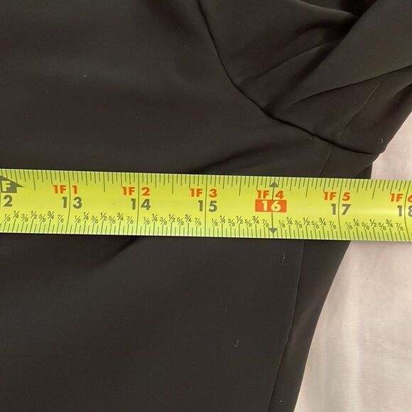 Tadashi Black Twist  Knot Cocktail Dress Womens Medium Lined V-Neck Ruching - Picture 9 of 13